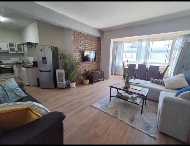 2 BEDROOM APARTMENT FOR SALE IN SEA POINT